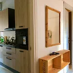 בית אירוח Lizartgarden Panoramic *
